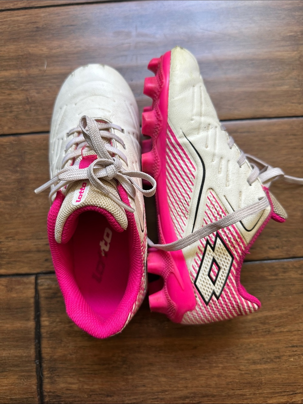 OTTO Cream and Hot Pink Kids Soccer Cleats